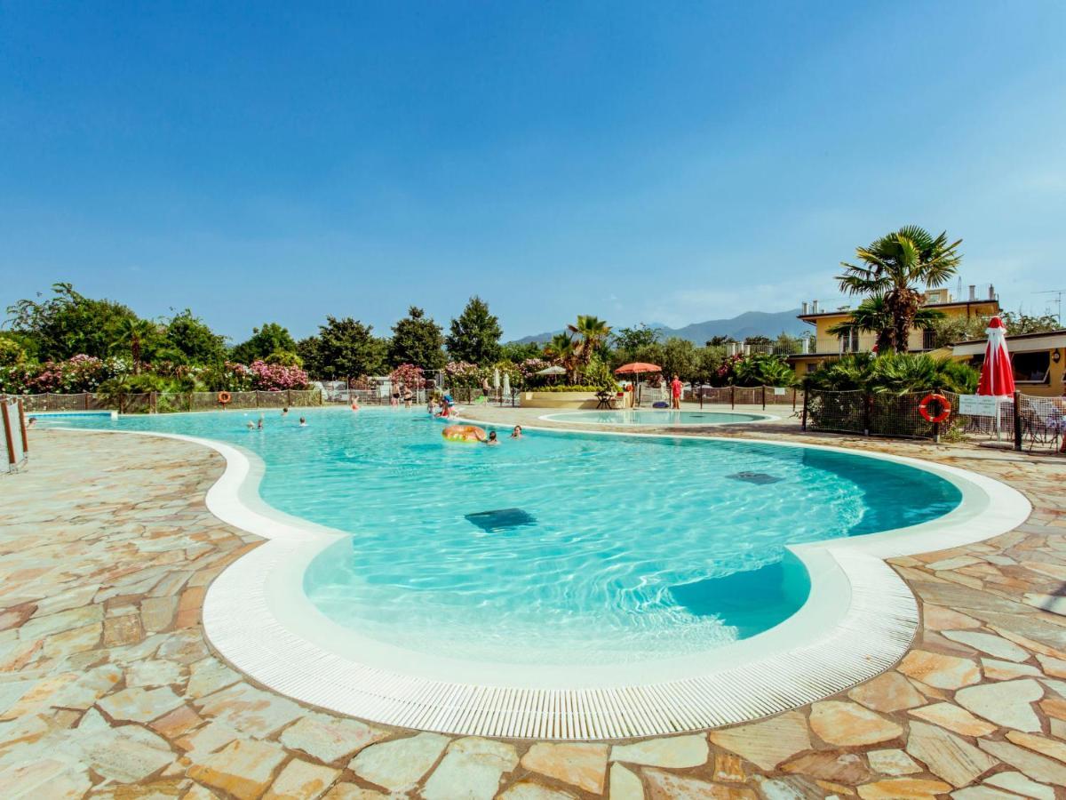 Apartment Rosa By Interhome Manerba del Garda Eksteriør billede